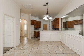 4050 Cottage Park Ct in Arlington, TX - Building Photo - Building Photo