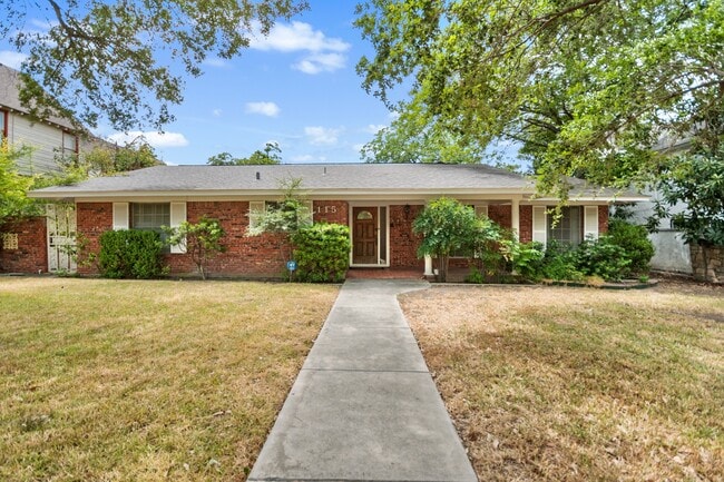 property at 115 Park Dr