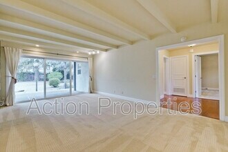 649 Hollingsworth Dr in Los Altos, CA - Building Photo - Building Photo