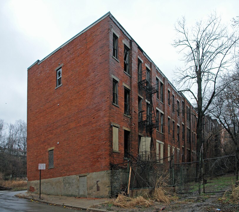 1 Le Roy Ct in Cincinnati, OH - Building Photo