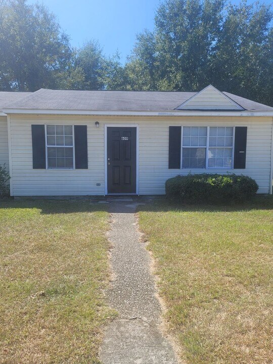609 Green Gable Ct in Camilla, GA - Building Photo