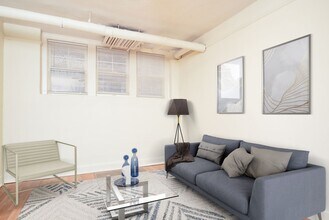 Calhoun Beach Apartments in Minneapolis, MN - Building Photo - Interior Photo