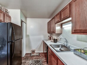 Avalon Place in Fairborn, OH - Building Photo - Building Photo