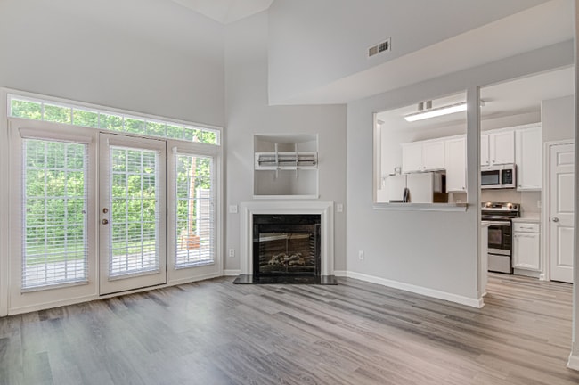 5972 Hollow Wood Ct in Winston-Salem, NC - Building Photo - Building Photo