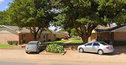 1100 12th St in Seagraves, TX - Building Photo - Building Photo