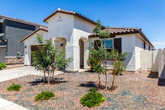 22862 E Bonanza Way in Queen Creek, AZ - Building Photo - Building Photo