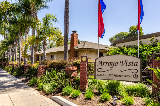 Arroyo Vista Apartments in Garden Grove, CA - Building Photo - Building Photo