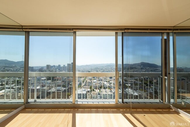 property at 2200 Sacramento St