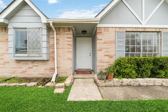 10410 Rancho Bernardo Ln in Sugar Land, TX - Building Photo - Building Photo