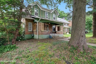 2059 Alta Ave in Louisville, KY - Building Photo - Building Photo