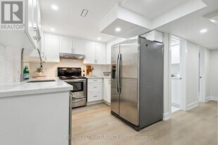 437 Dorchester St in Newmarket, ON - Building Photo