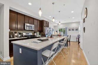 1504 Earl St in Philadelphia, PA - Building Photo - Building Photo