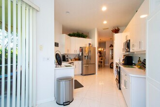 645 SW Andros Cir in Port St. Lucie, FL - Building Photo - Building Photo