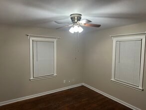 83 S Lynhurst Dr in Indianapolis, IN - Building Photo - Building Photo