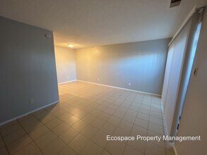 10702 E Exposition Ave in Aurora, CO - Building Photo - Building Photo