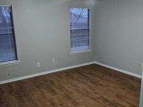 247 Windsor Way in Midwest City, OK - Building Photo - Building Photo