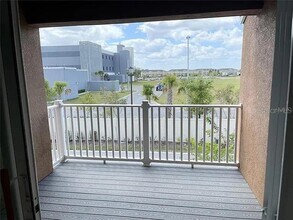 10263 Highline Crest St in Orlando, FL - Foto de edificio - Building Photo