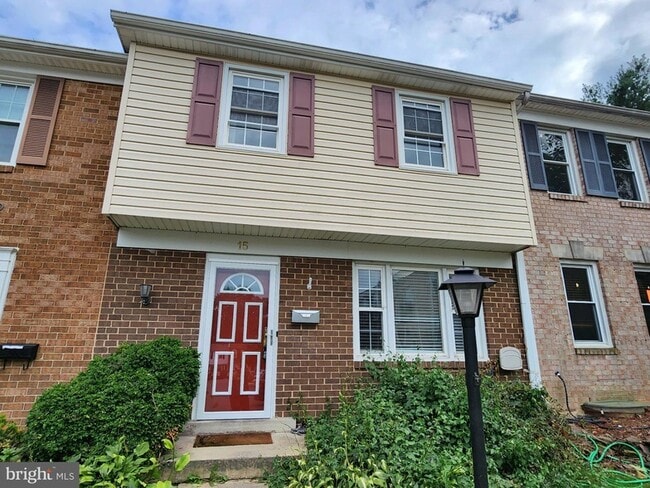 property at 15 County Ct