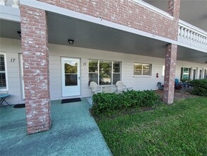 2461 Rhodesian Dr in Clearwater, FL - Building Photo - Building Photo