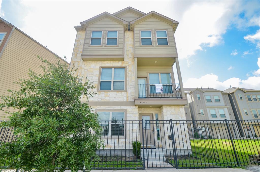 5803 Conley St in Houston, TX - Building Photo