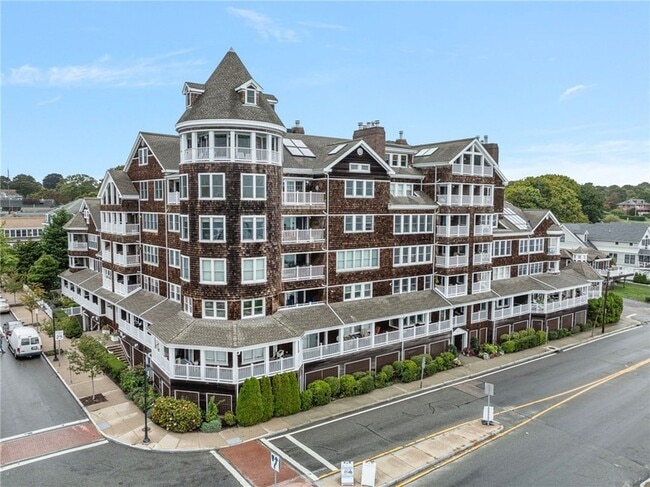 property at 53 Conanicus Ave