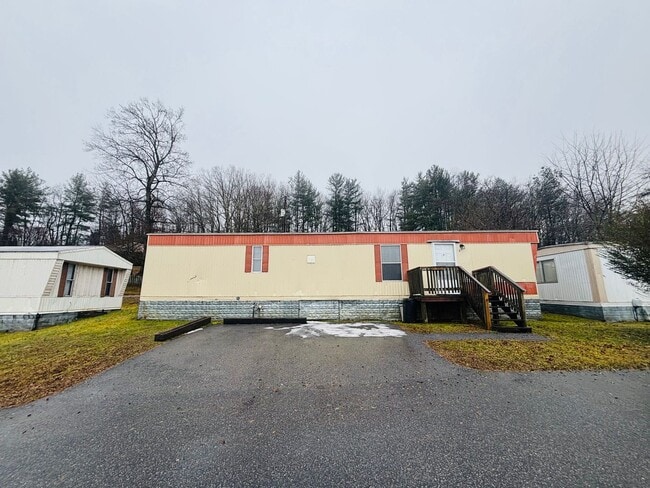 property at 1850 Akers St SW