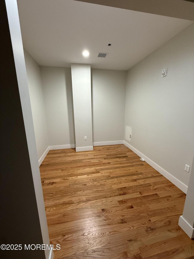 property at 7 Broad St