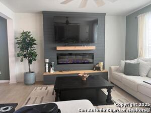 9402 Hinterlands Dr in San Antonio, TX - Building Photo - Building Photo