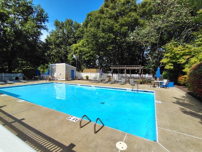 property at 600 Reusens Rd