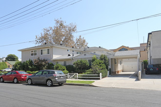 11406 Missouri Ave in Los Angeles, CA - Building Photo - Building Photo