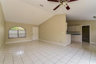 1790 W Acadian Dr, Unit 2622 in Deltona, FL - Building Photo - Building Photo