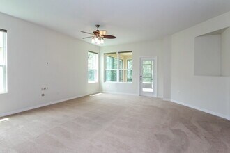 8843 39th St Cir E in Parrish, FL - Building Photo - Building Photo
