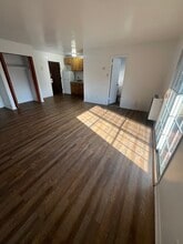 342 Stuyvesant Ave, Unit 1 in Irvington, NJ - Building Photo - Building Photo