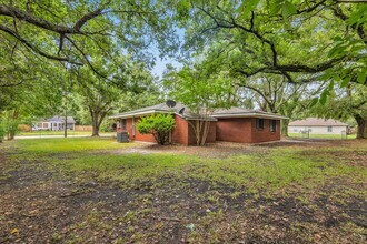2126 31st St in Gulfport, MS - Building Photo - Building Photo