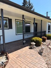 519 Shire Ct in Eugene, OR - Building Photo - Building Photo