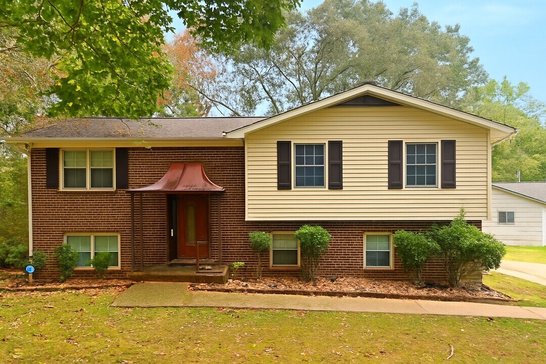 1500 6th St NW in Center Point, AL - Building Photo