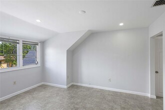 1408 SW 19th Ter in Miami, FL - Building Photo - Building Photo