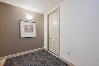 3505 Sage Rd in Houston, TX - Building Photo - Building Photo