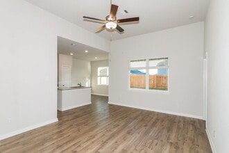 424 Mustang Trot Dr in Katy, TX - Building Photo - Building Photo