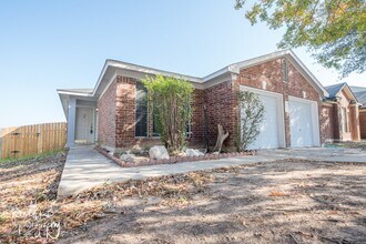 2006 Charlotte Way in Round Rock, TX - Building Photo - Building Photo