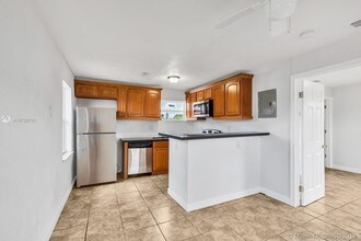 6221 NW Miami Ct-Unit -1 in Miami, FL - Building Photo - Building Photo