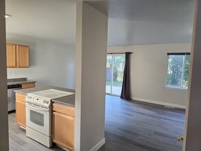 745 Linda Ln in Three Forks, MT - Building Photo - Building Photo