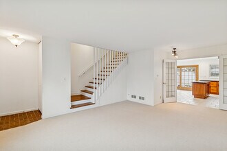 825 Country Club Dr in Libertyville, IL - Building Photo - Building Photo