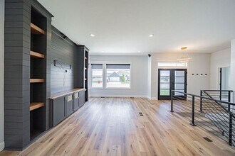 2033 Mesa Cyn Dr in Idaho Falls, ID - Building Photo - Building Photo