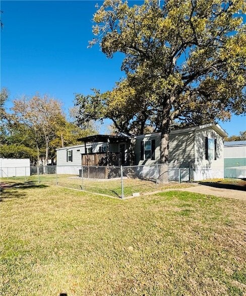 property at 103 Ridge Walk