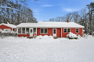 11 Caribou Dr in Brunswick, ME - Building Photo