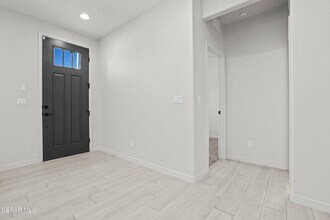 5856 Kobe Bryant St in El Paso, TX - Building Photo - Building Photo