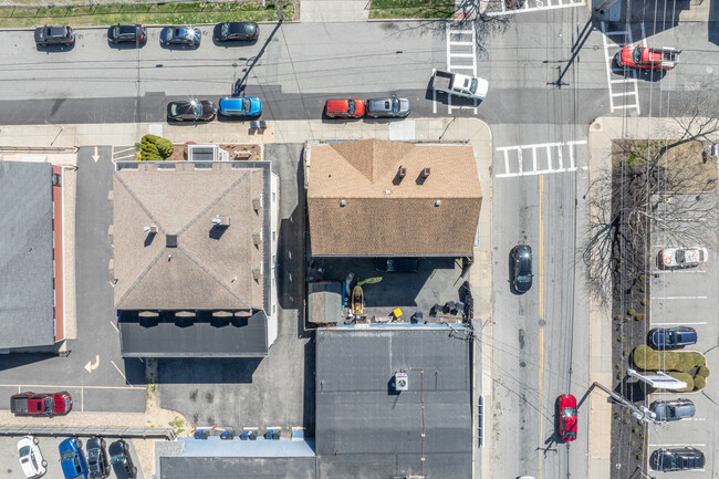 Maplewood Condominiums in Fall River, MA - Foto de edificio - Building Photo