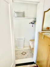 1122 9th St, Unit Petch Manor Apt. 2 in Eureka, CA - Building Photo - Building Photo