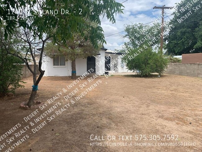 1740 S Solano Dr in Las Cruces, NM - Building Photo - Building Photo